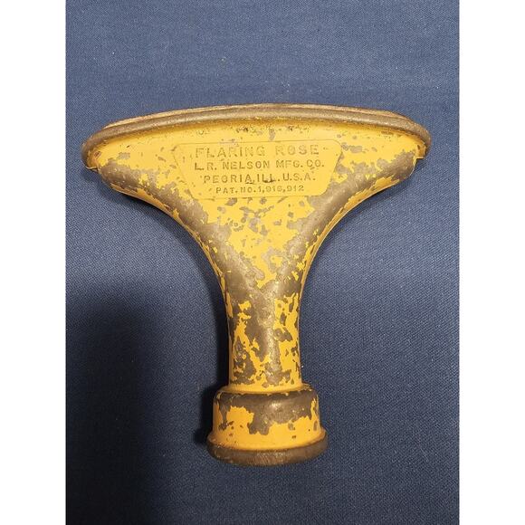 Vintage L.R. Nelson Mfg. Co. Flaring Rose Yellow Sprinkler Nozzle - USA - Picture 1 of 5